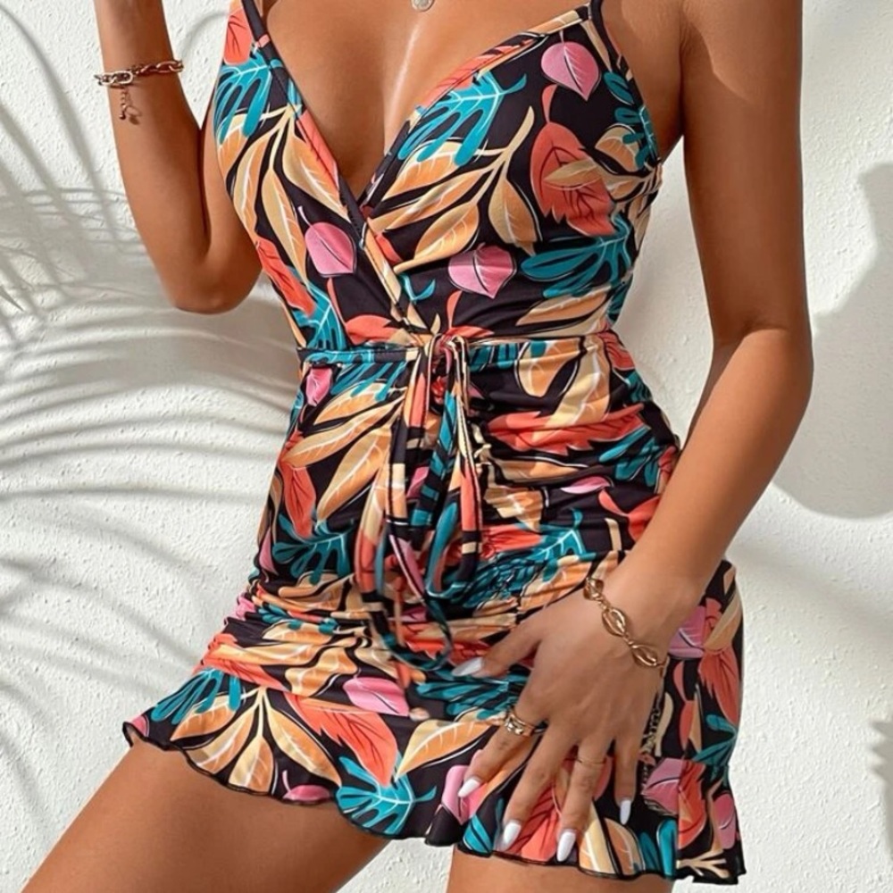 New Inventory🏝Tropical Print Belted Ruched Ruffle Hem Cami Dress🏝 - Picture 2 of 7